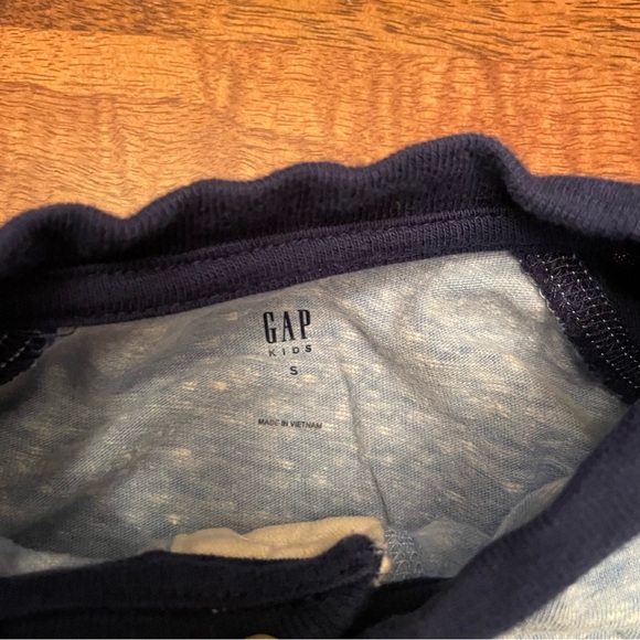 Boys Gap trio size Small long sleeve - Picture 8 of 12